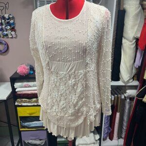 Tantrums White Ladies Shirt, Size Medium